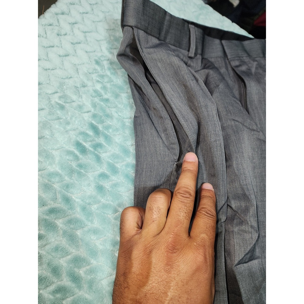 Haggar Mens Gray Pleated Dress Pants Cuffed Trousers 36x32 - Picture 2 of 7